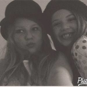 Meet your Posher, Ana